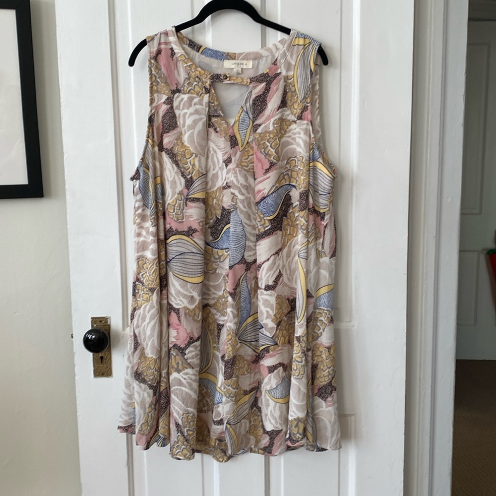 Sleeveless dress